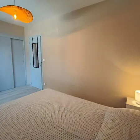 Apartment T2 Front De Et Parking Gratuit Hyères